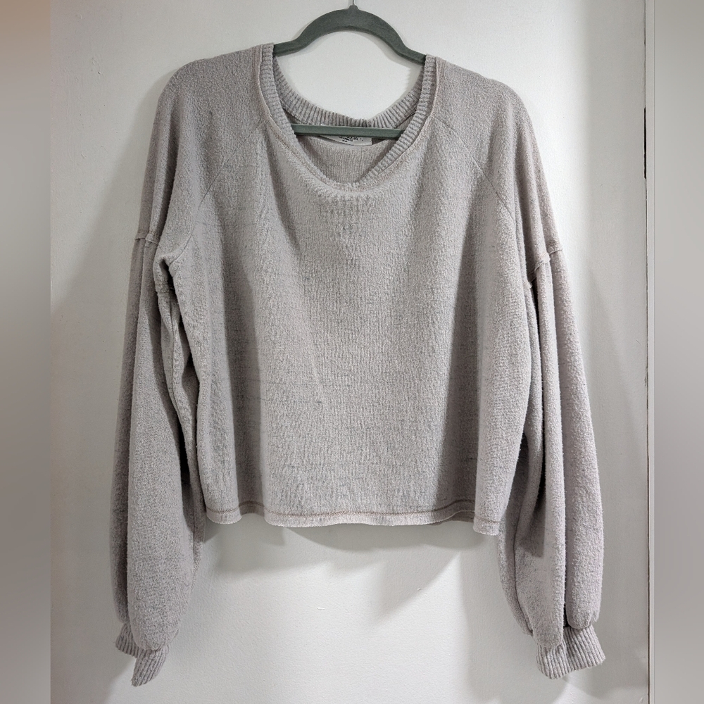 Cozy Women's Sweater in Light Gray